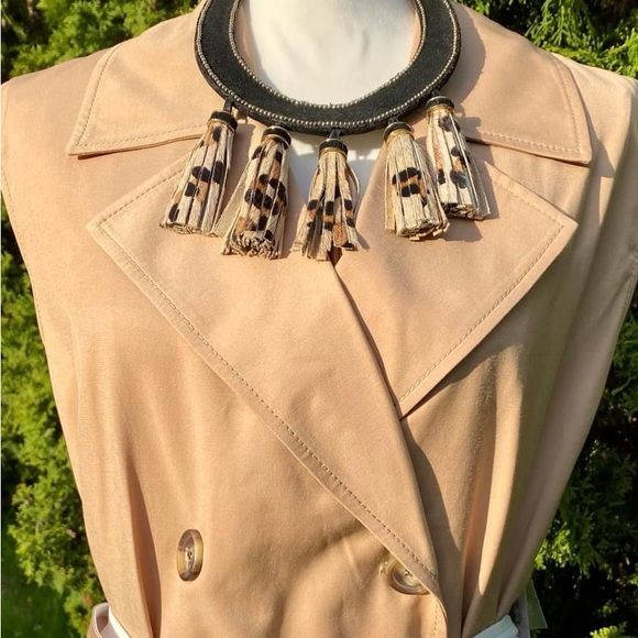 2 tone Nine West Midi Vest Trench with Belt Tan Brown White Spring Trench - Picture 2 of 5